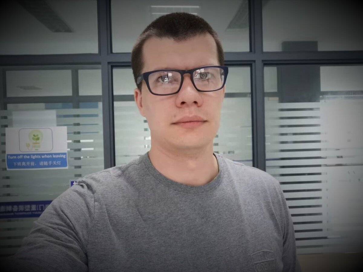 Привет, друзья! Меня зовут Стас – автор канала. Здесь уже больше 150 публикаций про карьеру, саморазвитие, работу и жизнь за границей. Делюсь своим опытом и рассказываю про то, в чем разбираюсь.