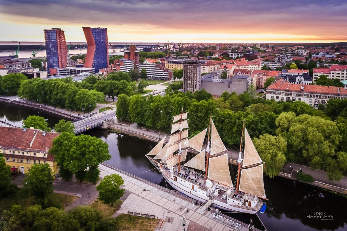 Литва город Клайпеда. Города Литвы Klaipeda. Город Клайпеда Литва фото. Клайпеда Литва достопримечательности.