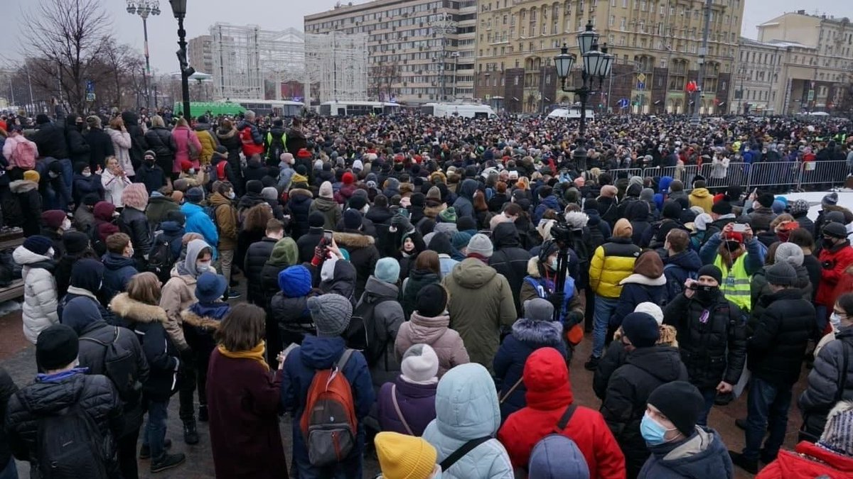 Пушкинская площадь 2017 митинг. Митинг Навального в Москве. Митинг на Пушкинской площади. Митинг за Навального в Москве 2021. Митинги прошедшие сегодня