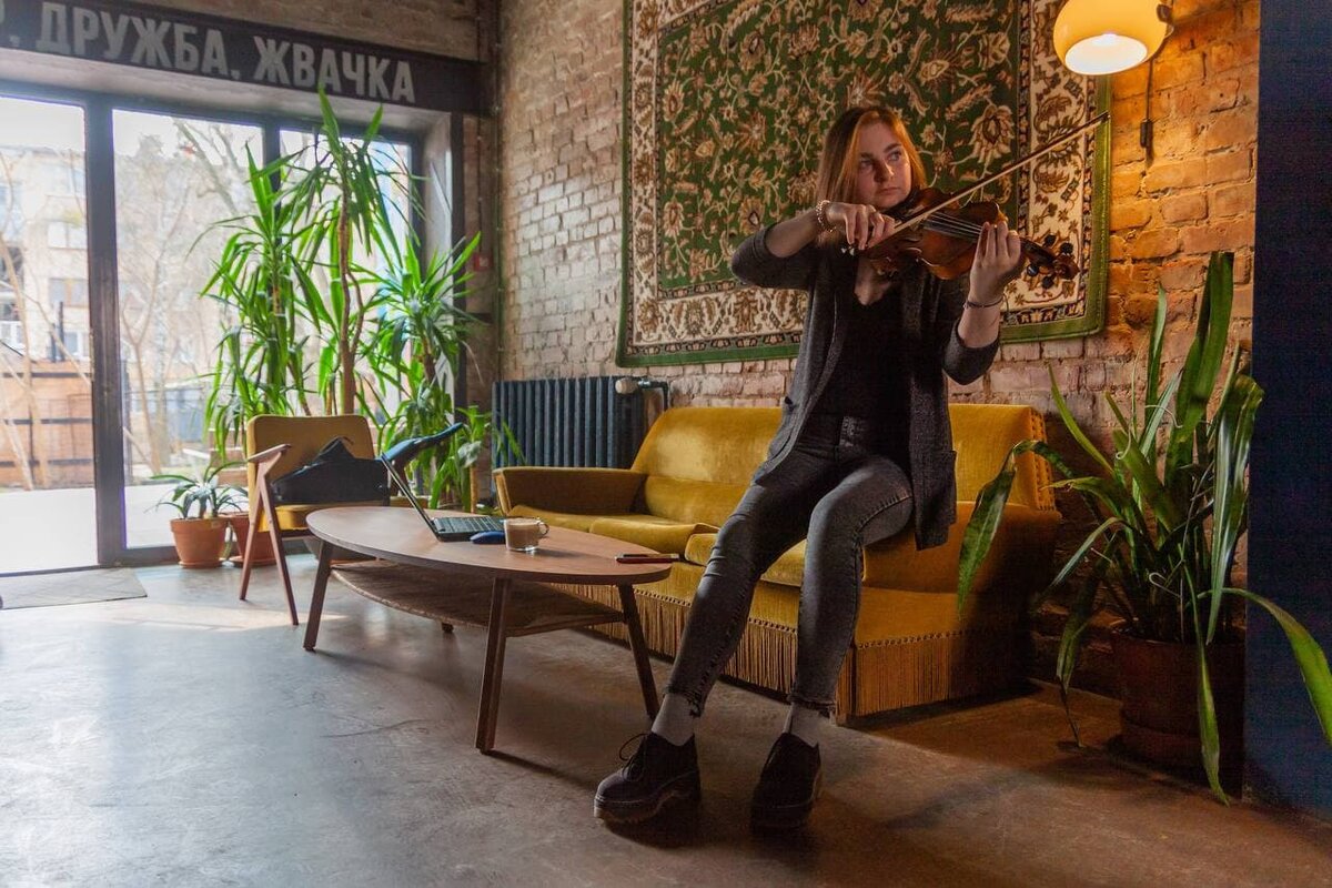 Для меня было важно, чтобы моя профессия тоже была связана с творчеством. Веб-дизайн, полностью отвечает этому запросу.