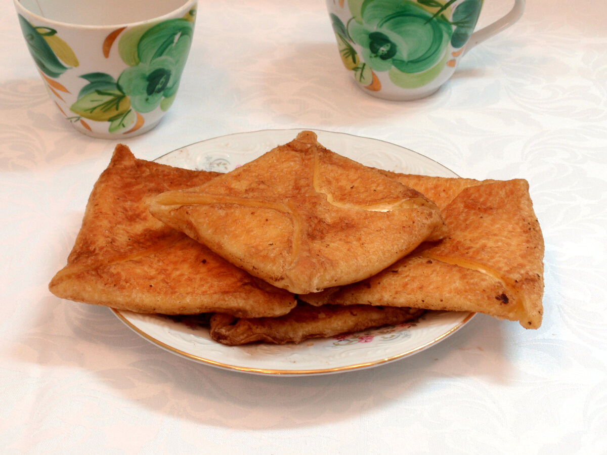 Слоёные хачапури (Грузинская кухня)
