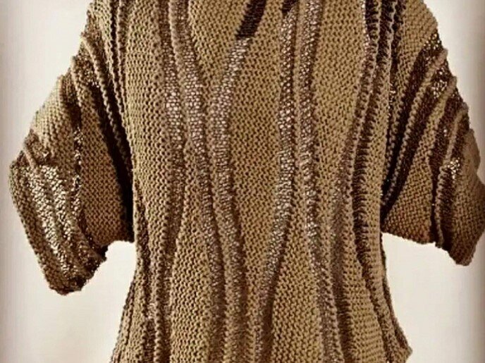 Разнофактурная нить в узоре.