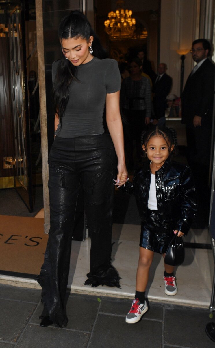    Кайли Дженнер раскритиковали за образ, который она выбрала для СтормиLegion-Media