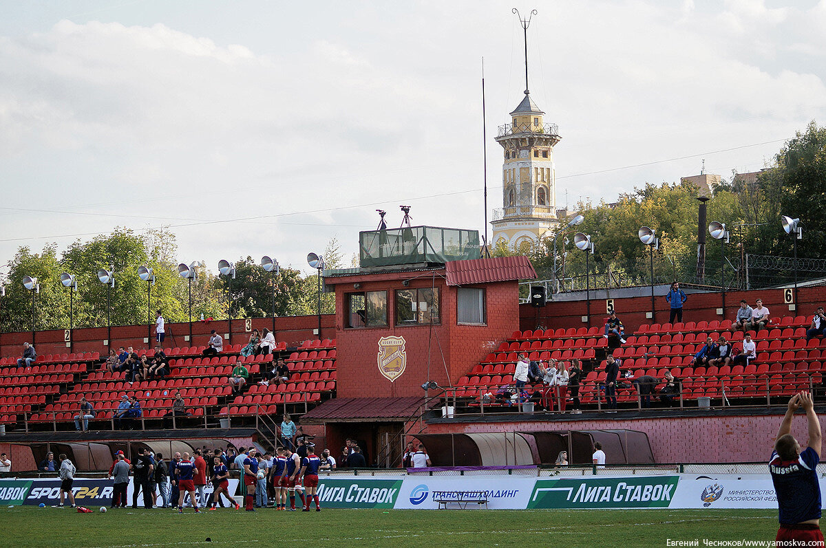 Город на память". 579. Селезнёвская улица - витражи, милиционеры, хомячки Город 
