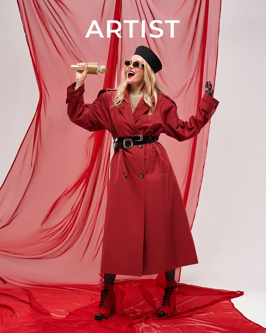 Яркий плащ DreamWhite