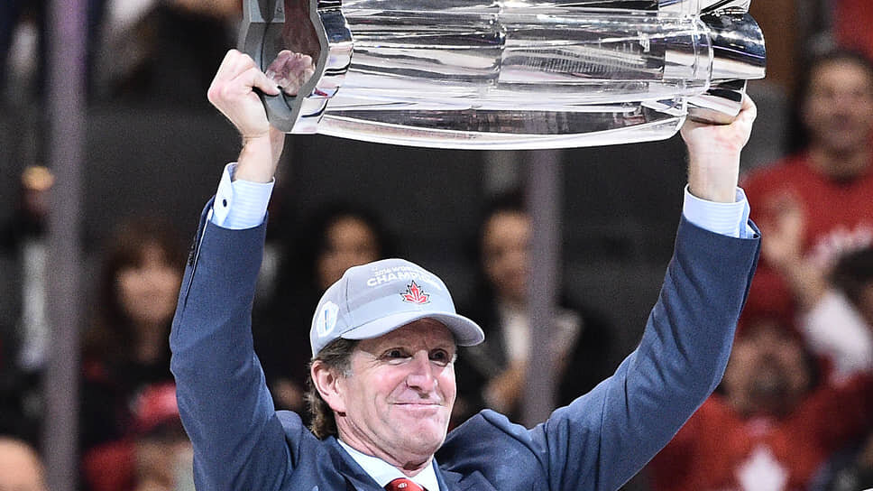 Фото: Minas Panagiotakis / World Cup of Hockey / Getty Images📷Блестящий послужной список не помог Майку Бэбкоку избежать наказания за нарушение изменившихся стандартов тренерского поведения