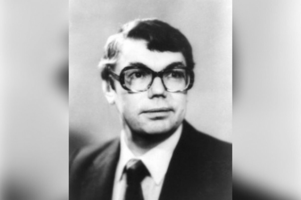    Бывший вице-премьер РСФСР Валерий Чичканов скончался на Урале