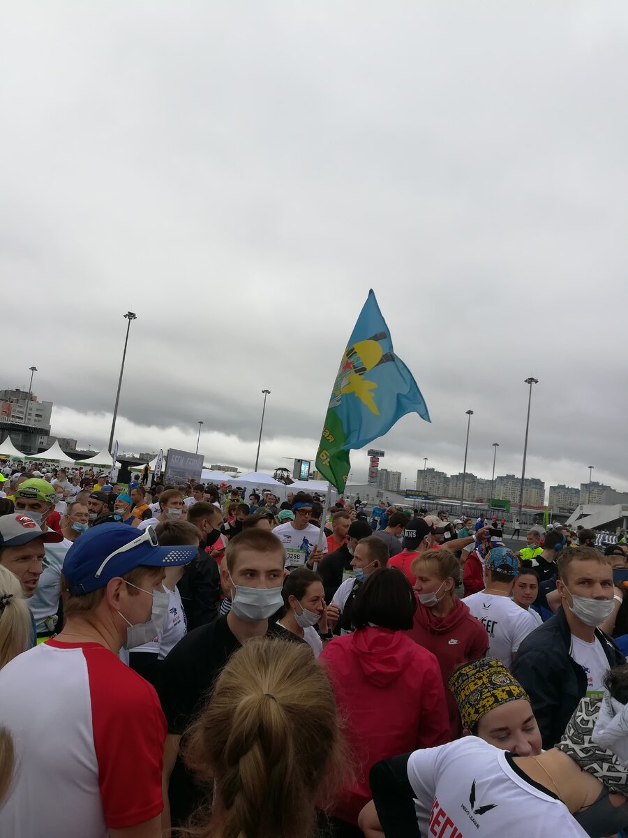 Был день ВДВ. Я даже обогнал пару ребят в беретах))