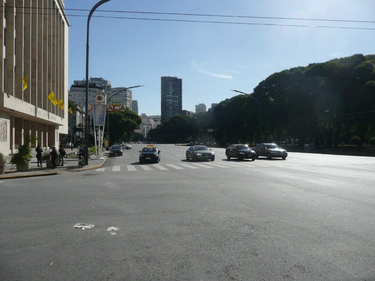 Недалеко от парка