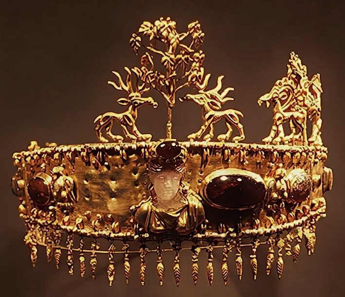 Диадема сарматской женщины