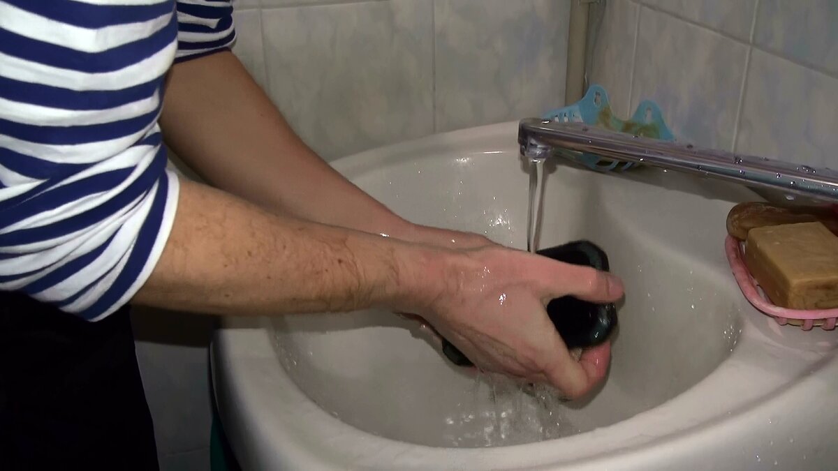 Внимание! Дезинфицировать обычные телефоны (смартфоны) таким способом нельзя!!! Только водонепроницаемые!