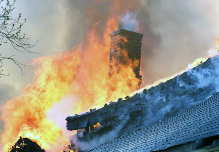 В частных домах именно печное отопление становится основной причиной пожаров. Точнее, не само отопление, а ошибки и невнимательность при эксплуатации печей