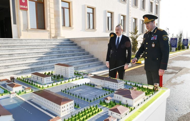 Подаст ли Алиеев в отставку, проиграв в карабахской войне?