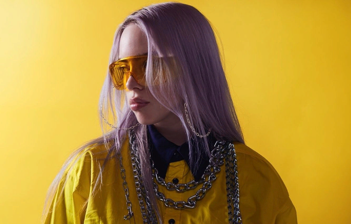 Музыка видимо не сильно. Eilish Billie Eilish. Билли Айлиш Эстетика. Билли Айлиш обои Эстетика.