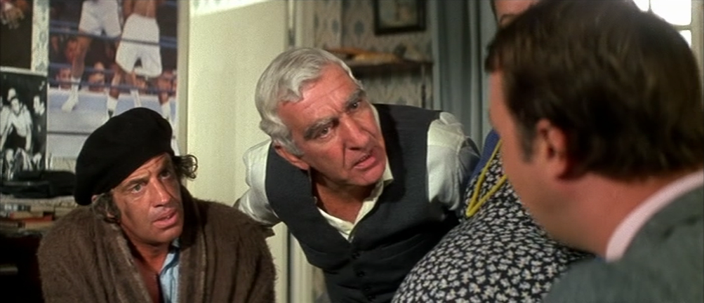 Кадр из фильма "Чудовище" (1977)