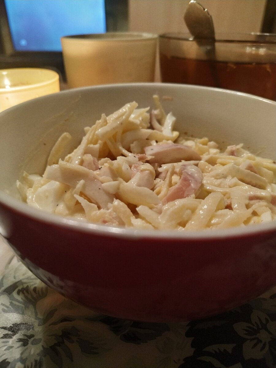 Салат из репы с кальмарами) 