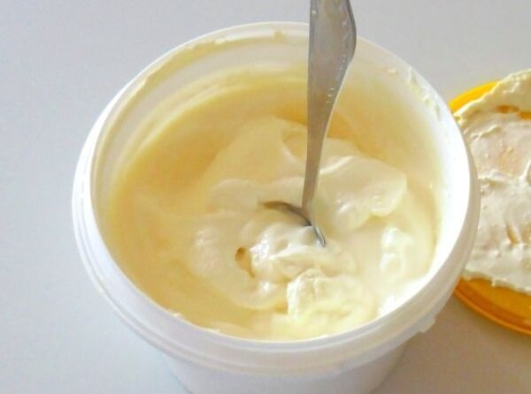 Очень густой, вкусный и полезный домашний соус, который с достоинством заменит даже самый вкусный майонез!