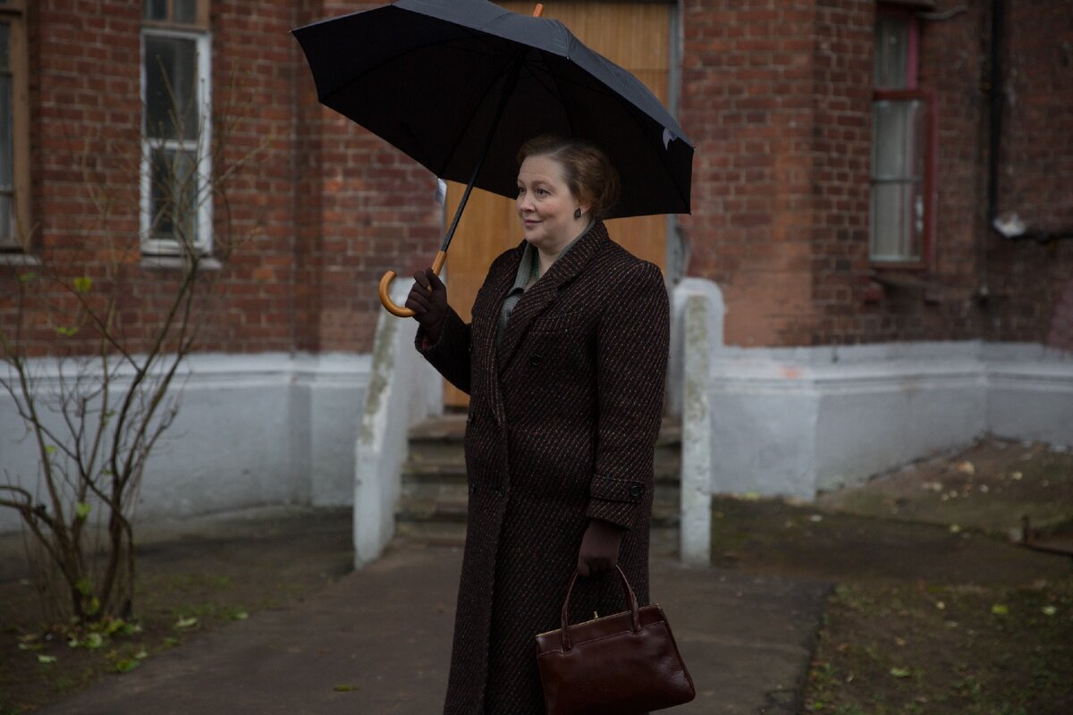 Мать Зорина (Юлия Ауг)