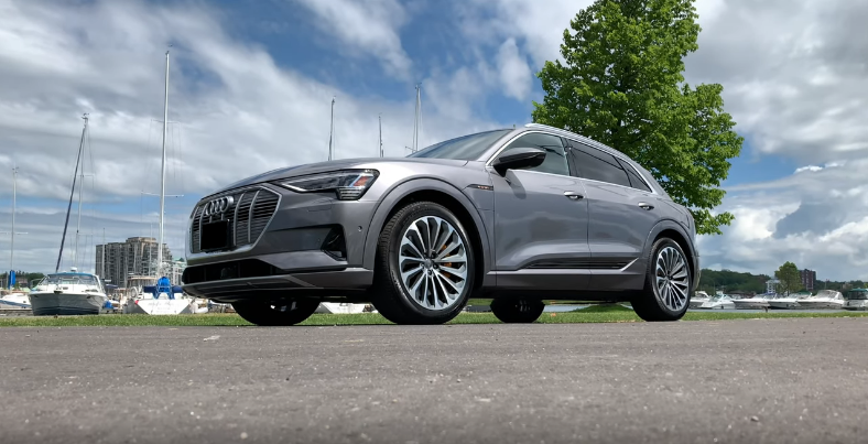 Дизайн передней и левой части кузова, вид снизу.