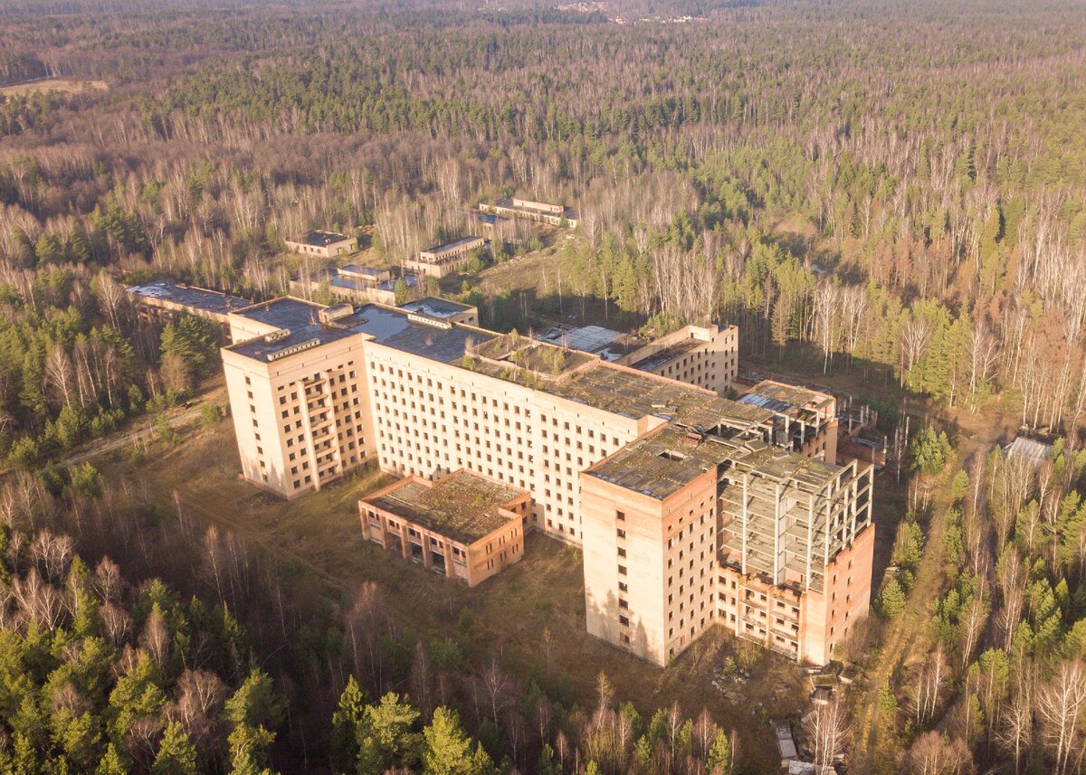 Недостроенный госпиталь ПВО, ноябрь 2019. Фото автора