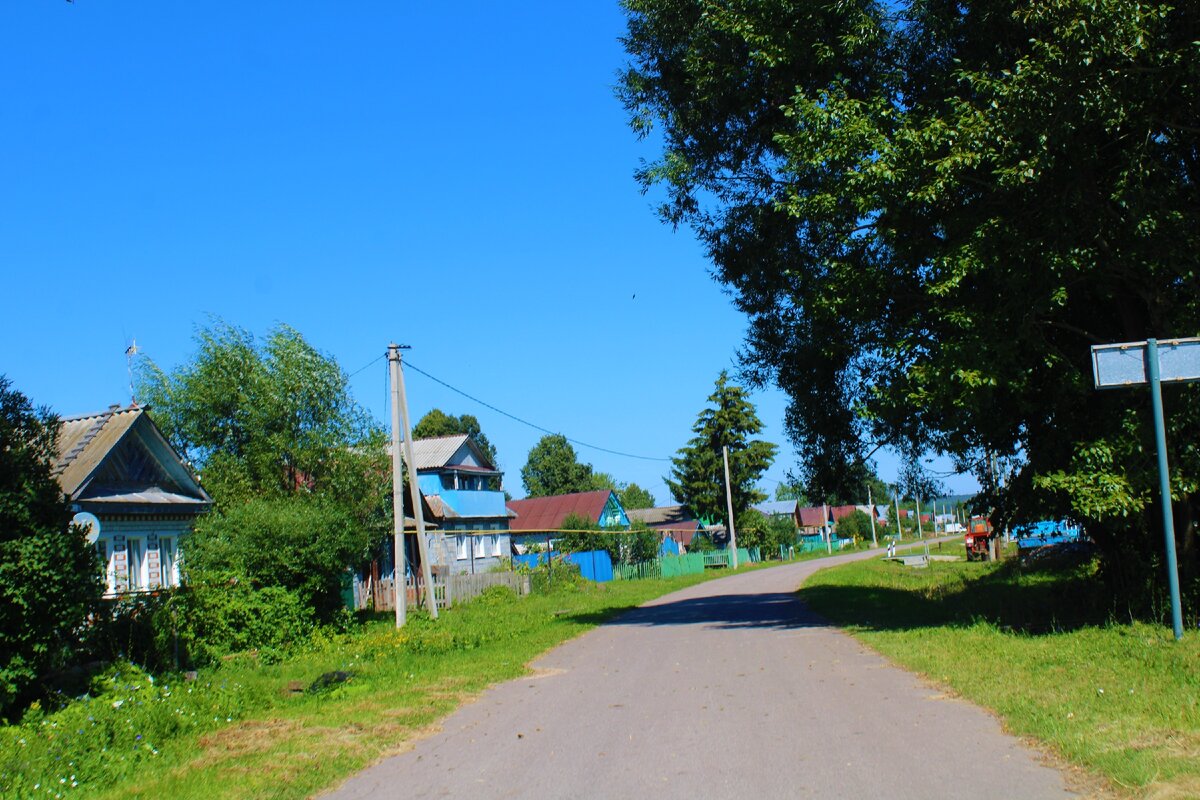 Радостный село. Деревни Чувашии. Чувашский деревенский дом. Бахмутово Чувашия деревня.