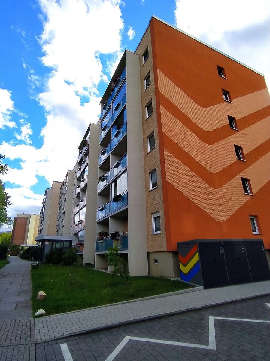 Панельный дом в Германии после санации