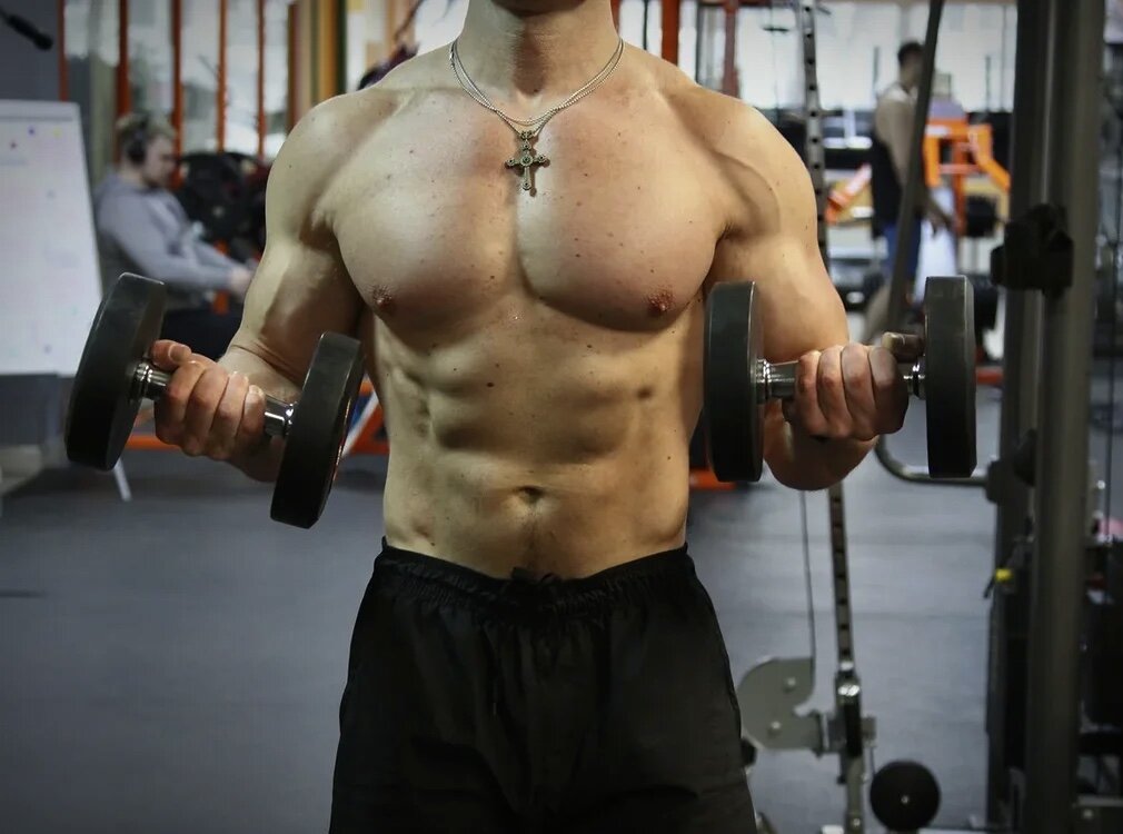 Бронируйте безлимитную фитнеc- картy по специальной цене и получите ЦЕЛЫХ 3 ПОДАРКА👇 ⠀
🎁 Персональная тренировка с тренером
🎁 Посещение групповых программ
🎁 Массаж (*при покупке карт на 6 и 12 месяцев)
⠀
💸 Стоимость:
1 месяц - 2 190 рублей
3 месяца - 5 990 рублей
6 месяцев - 8 490 рублей
12 месяцев - 11 490 рублей
⠀
✅ Мы работаем КРУГЛОСУТОЧНО 💪