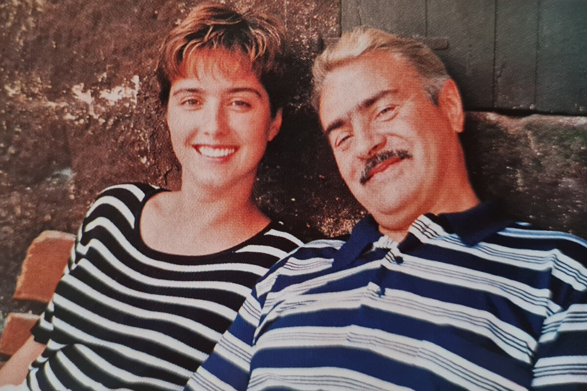 "Он во­р­вал­ся в её жизнь как комета, по­да­рив не­ве­ро­ят­ную лю ...