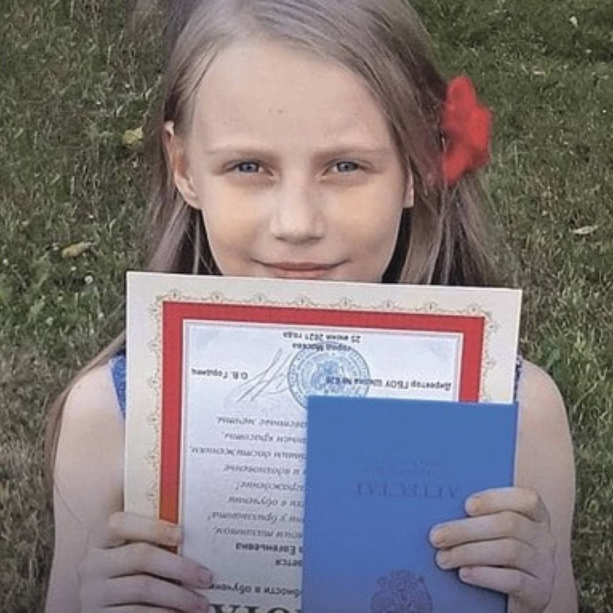 Девочка поступившая. Алиса Теплякова МГУ. Алиса Теплякова вундеркинд. 9-Летняя Алиса Теплякова. Алиса Теплякова восьмой ребенок.