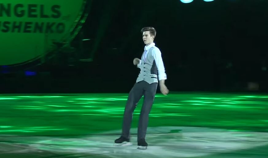 Владимир Самойлов на шоу "Best of Плющенко". 2017 год. Источник фото: YouTube канал Фигурист ТВ.