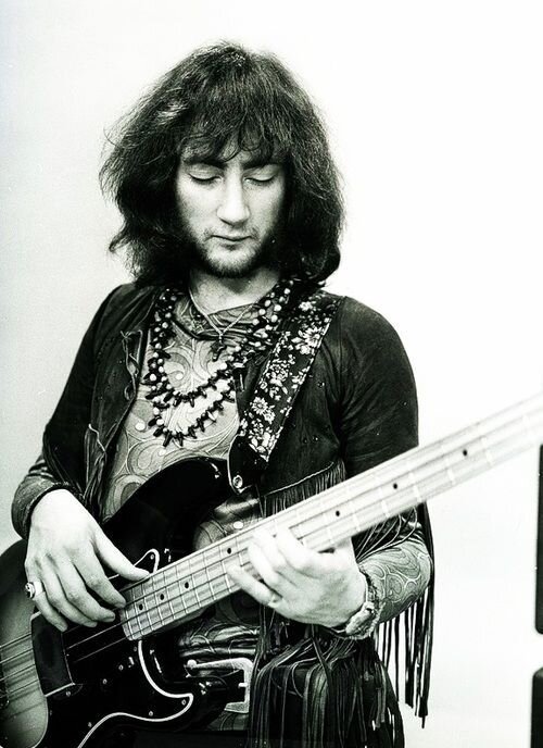 Это была группа музыкантов-виртуозов