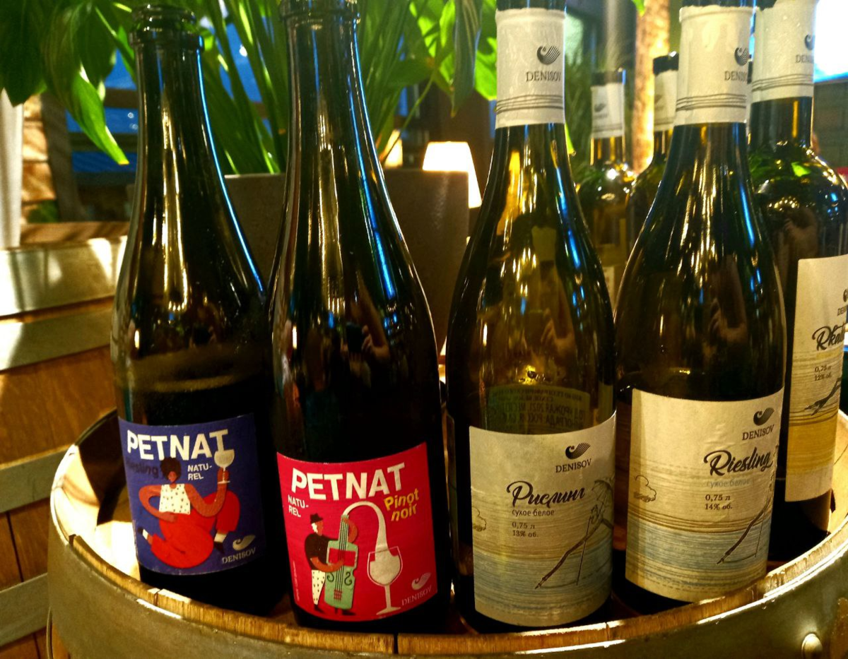 вино где поколения. вино где поколения. вино с мужиком на этикетке. вино genus oak. испанское вино с лицом мужчины.