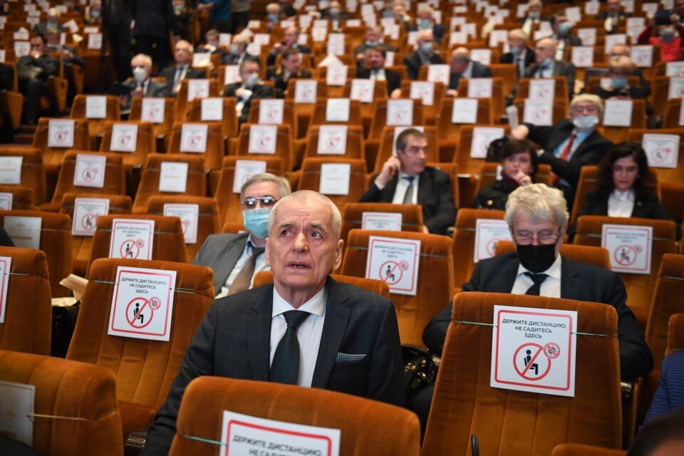     Геннадий Онищенко - доктор медицинских наук, известный в Европе врач-эпидемиолог Михаил ФРОЛОВ