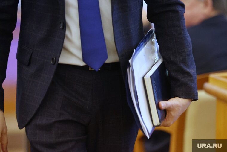    Сотрудник мэрии Муравленко обязан оплатить штраф