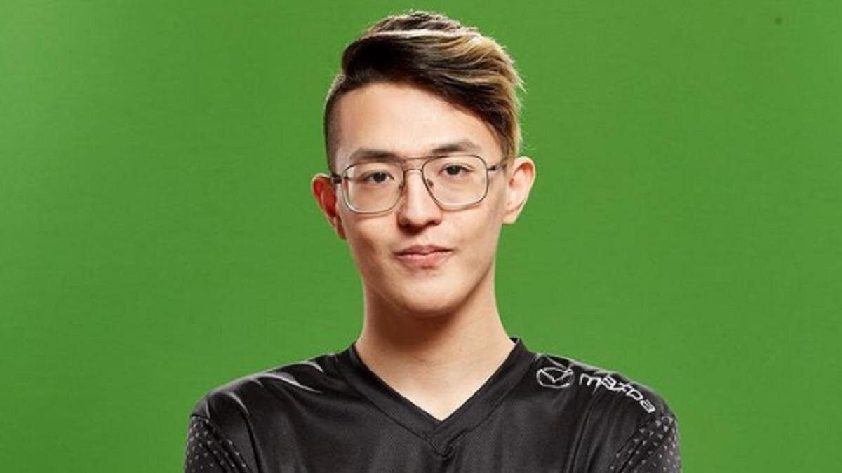   Киберспортсмен Алимжан Watson Исламбеков:instagram.com/watsondoto/