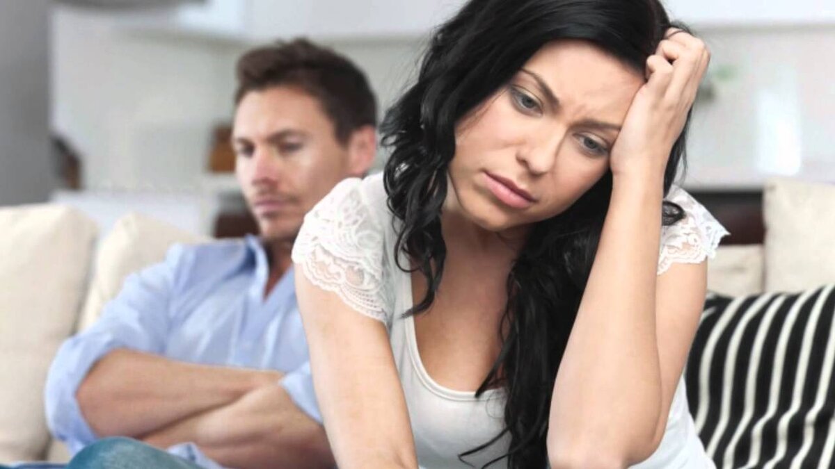 Женщина и мужчина в ссоре