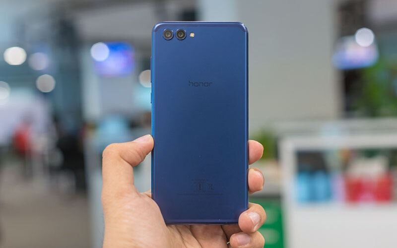 В прошлом году был выпущен Honor 8 Pro — один из лучших смартфонов в среднем ценовом сегменте.