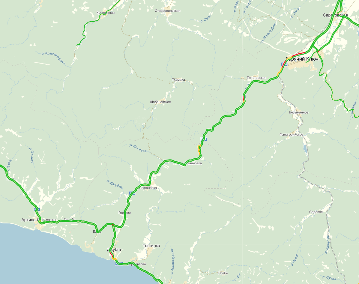 Рабочая неделя, 6.30. Трассы без пробок, но Горячий Ключ и Джубга постепенно начинают вязнуть в пробках