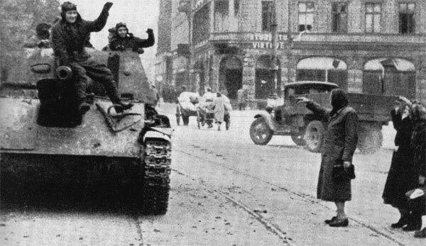 Красная армия в Риге,  15 октября 1944 года