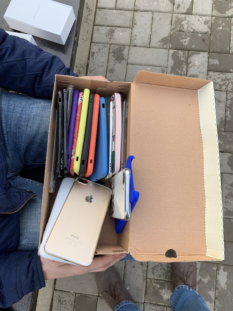 Тот самый айфон с нереальным комплектом