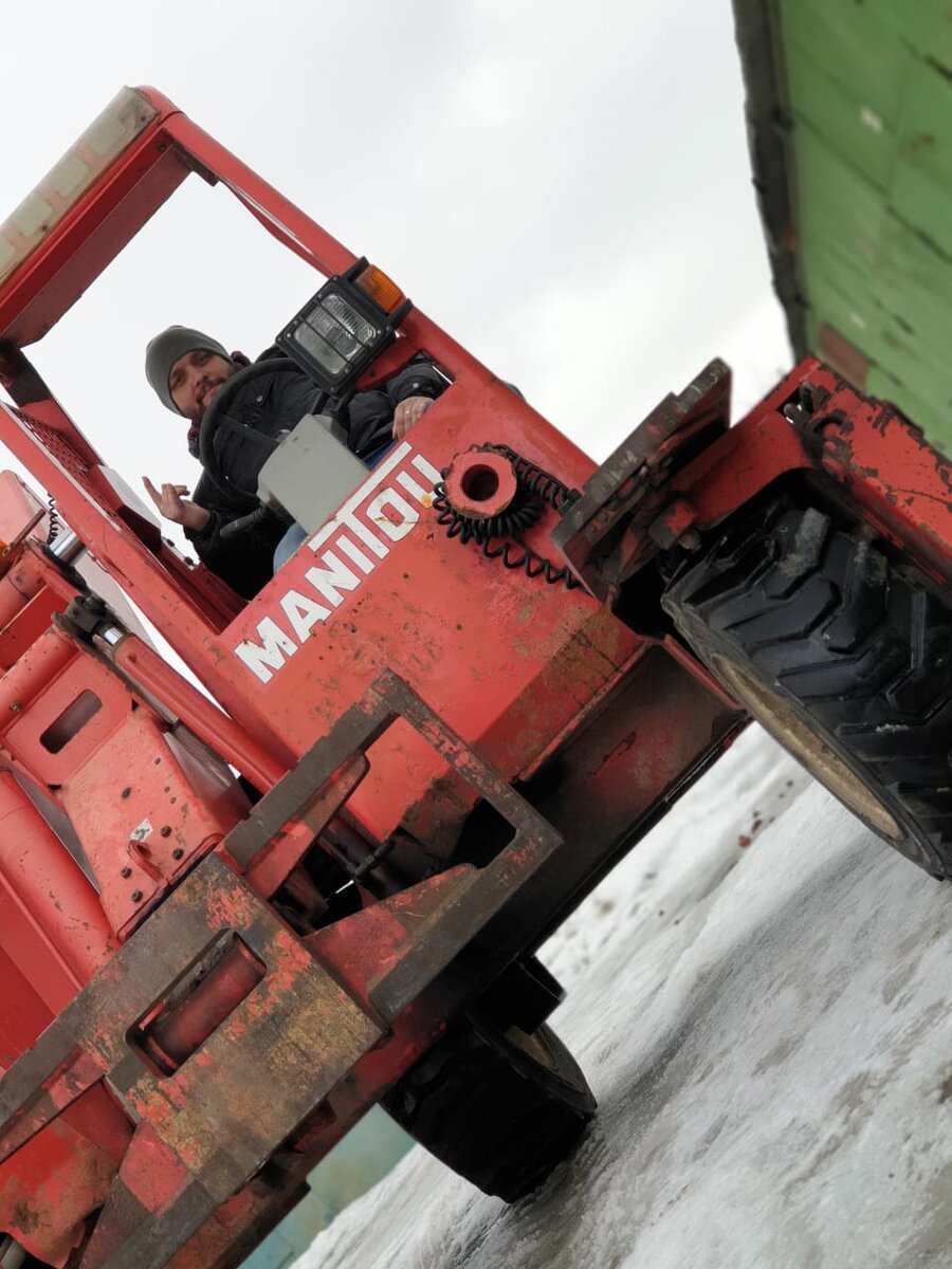 погрузчик Manitou