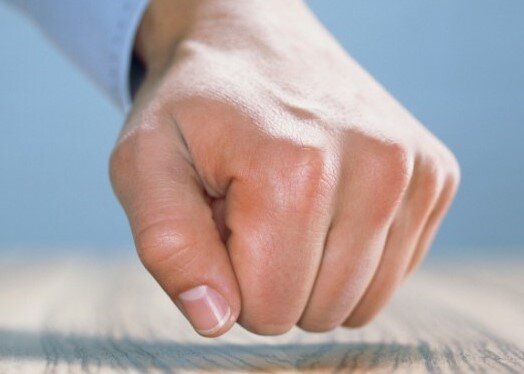 Стук по дереву