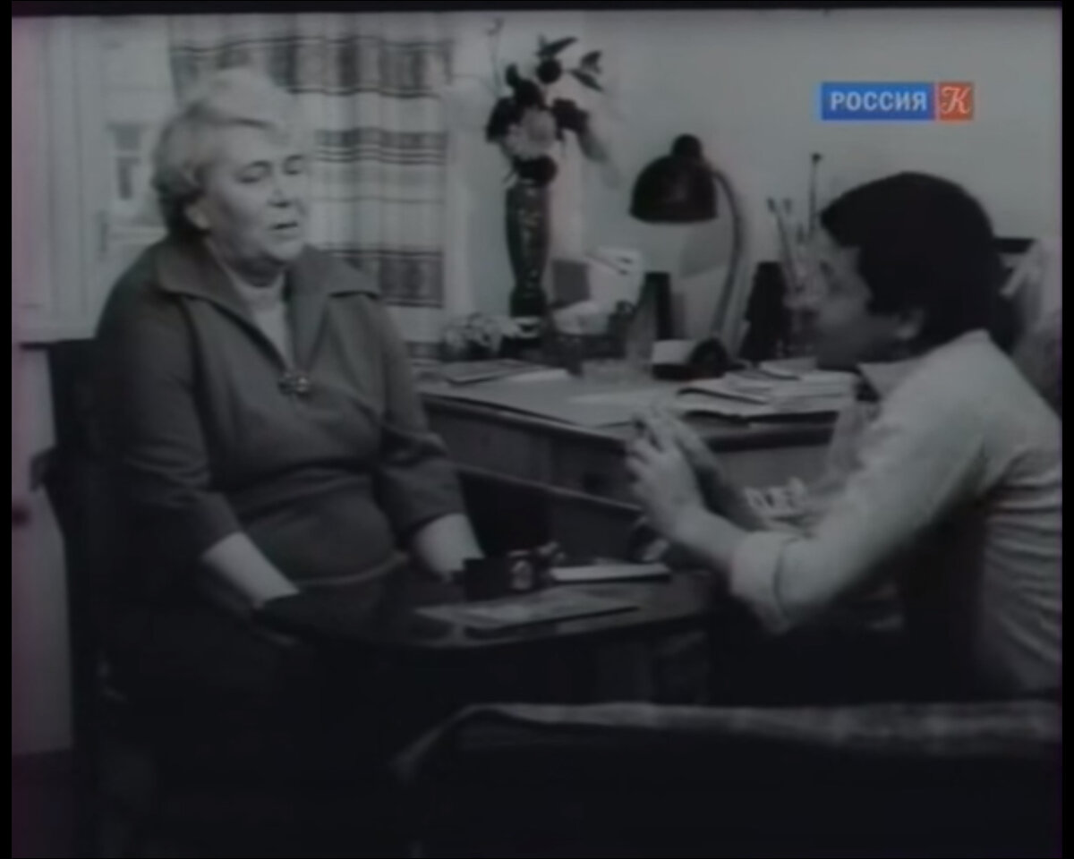 Кадр из фильма "У войны не женское лицо"