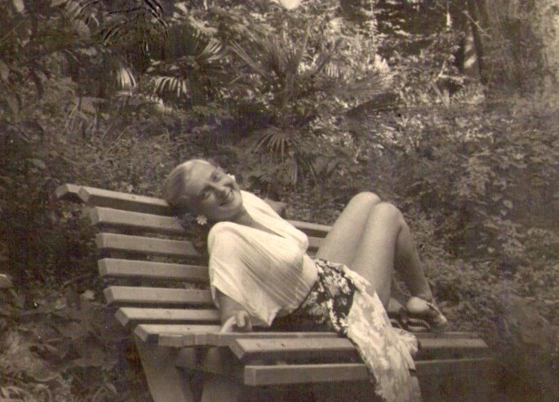 нудист девушка Pngtree