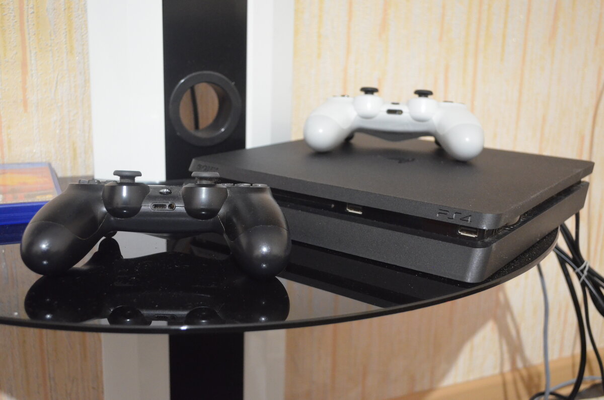 Трофейная приставка, выбитая в неравной борьбе с продавцами 