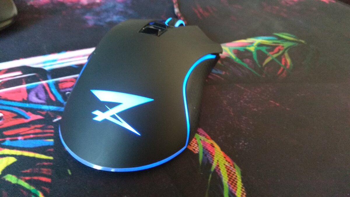 Zet fury mouse. Мышь zet Fury. Игровая мышь zet Gaming Fury. Мышь Fury ds2002. Мышка Zed Blade Fury.