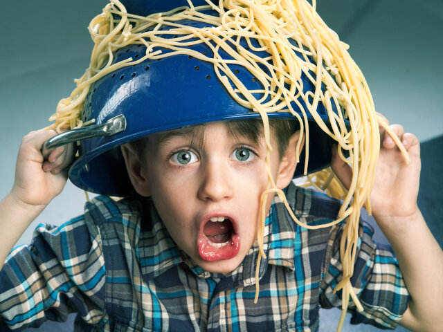 картинка с сайта https://www.zastavki.com/rus/People/Children/wallpaper-116182.htm