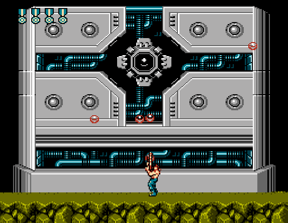 Босс 3 уровня: Система Внешней Обороны (Outer Defense System), середина битвы вырезана. Кадры из игры «Super Contra».