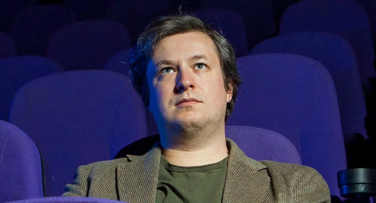 Антон Долин