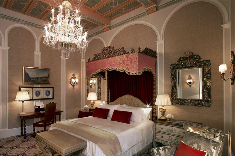Спальня в стиле Ренессанс